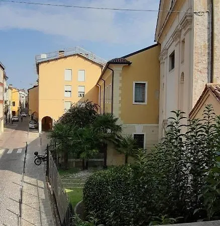 Casa Santa Caterina E Sant Antonio 招待所 帕多瓦