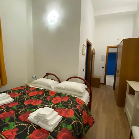 Casa Santa Caterina E Sant Antonio 招待所 帕多瓦