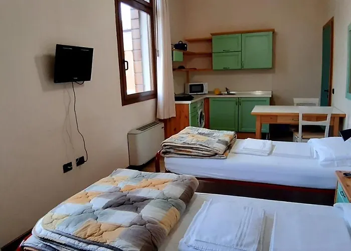 Casa Santa Caterina E Sant Antonio 3* بادوفا