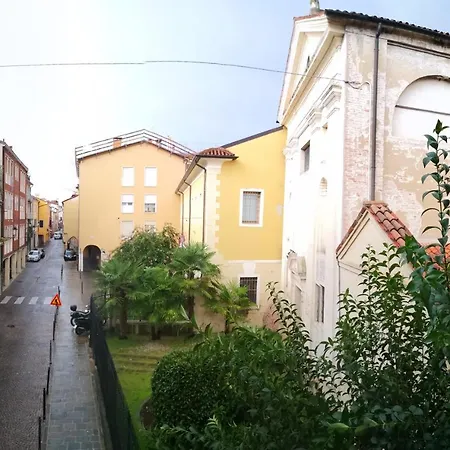 Casa Santa Caterina E Sant Antonio 3*