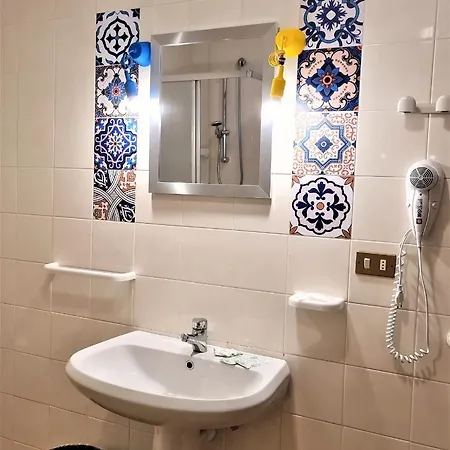 בית הארחה Casa Santa Caterina E Sant Antonio פאדובה