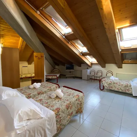Casa Santa Caterina E Sant Antonio Gasthuis